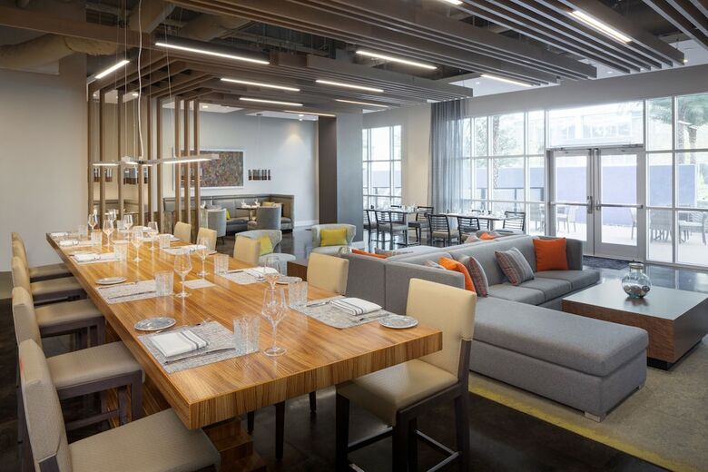 Hotel Indigo Gainesville-celebration Pointe