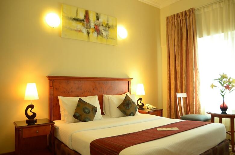 Hotel Nejoum Al Emarate