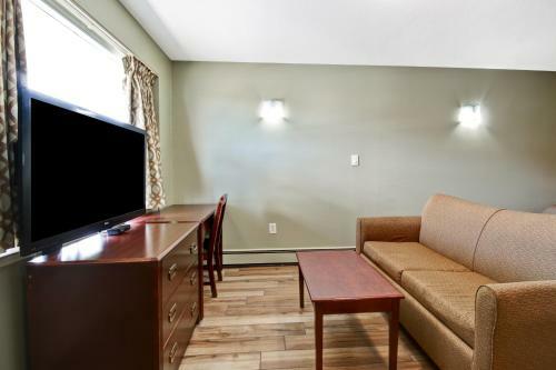 Motel Canada's Best Value Inn Burlington
