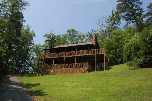 Love & Laughs #11 - Seven Bedroom Cabin