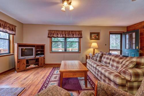Lazy Creek Retreat