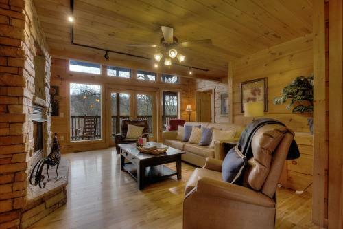 Above It All #446 - Four Bedroom Cabin