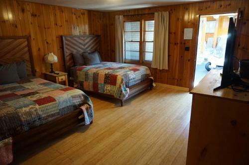 Marshall's Creek Rest Motel