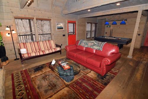 1904 Cozy Up