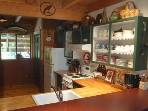 Holiday Home 44mbr Rustic Cabin With A Hot Tub