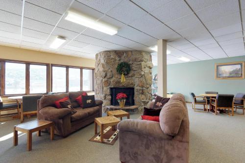 Little Rocky Mountain Retreat