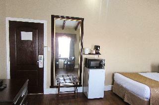 Hotel Econo Lodge Montreal Brossard