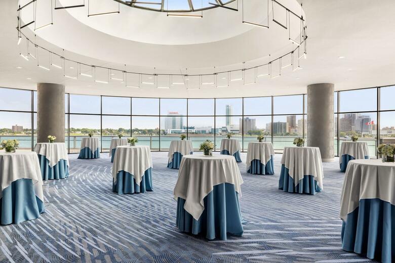 Hotel Detroit Marriott At The Renaissance Center