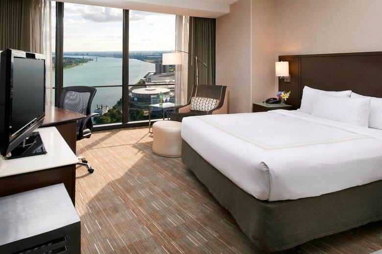 Hotel Detroit Marriott At The Renaissance Center