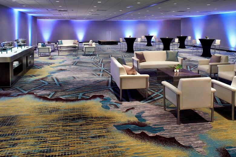 Hotel Detroit Marriott At The Renaissance Center