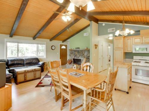 Pleasant View Retreat (01/180)