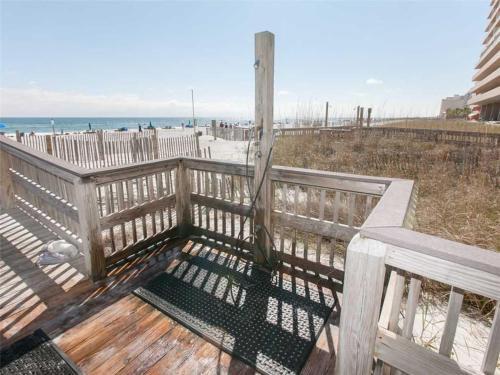 Apartamento Crystal Shores 1306