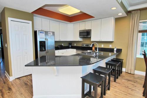 San Carlos 801 Apartment