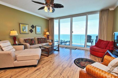 San Carlos 801 Apartment