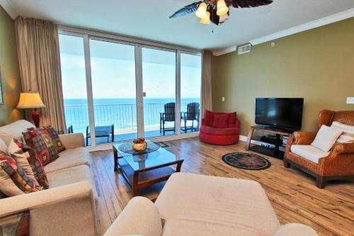 San Carlos 801 Apartment