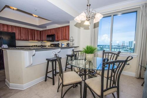 Crystal Tower 701 Apartment