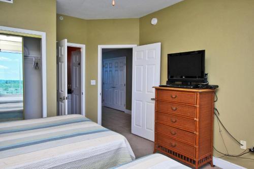San Carlos 701 Apartment