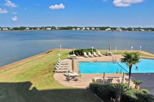 Compass Point 205 Apartment