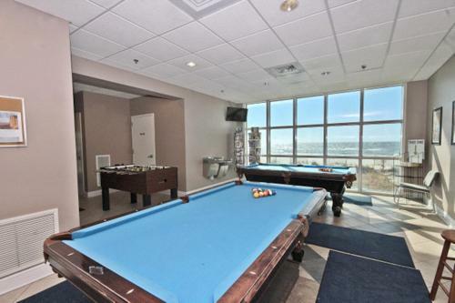 Crystal Shores West 1007 Apartment