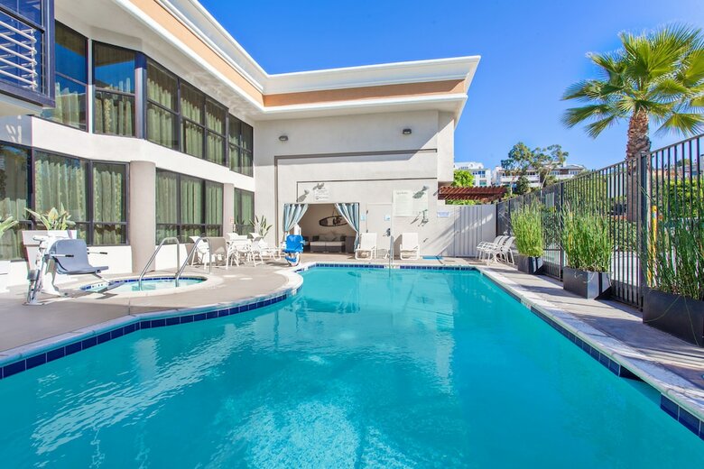 Hotel Holiday Inn Express Newport Beach
