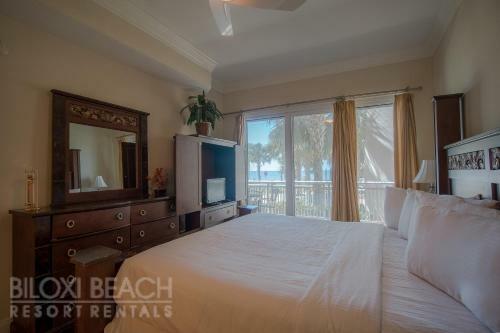 Legacy I 102 - Two Bedroom Apartment
