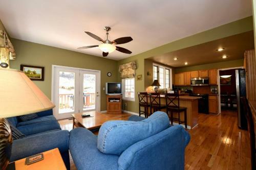 Forest Hill Home