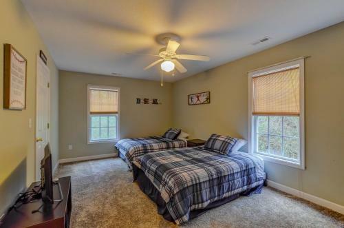 Hendersonville Cottage