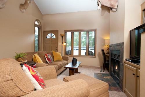 Pine Acres - Unit 112