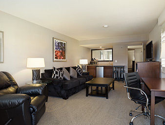 Hotel Ramada Tempe At Arizona Mills Mall