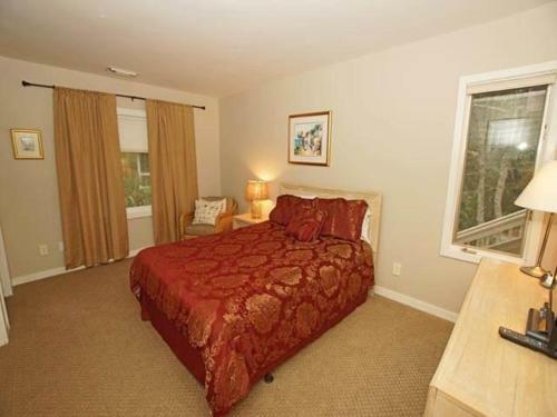 7 Grey Widgeon Holiday Home