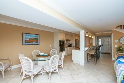 1417 South Beach Villa