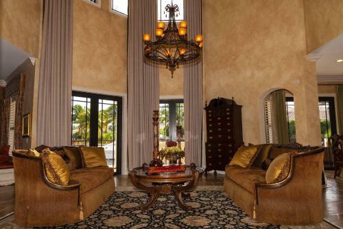 Villa Luxurious 4/4 House With Boat Dock