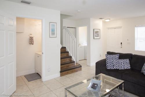 Modern Home | Close To Beach & Casino