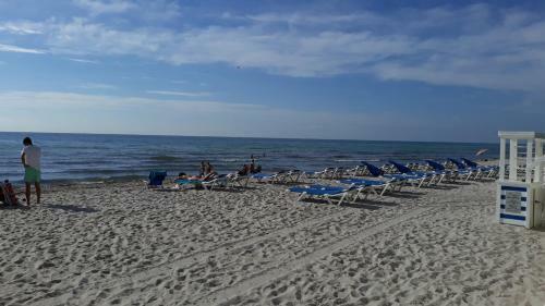 Apartamento 2 Bedrooms 2 Full Bathrooms Apt. On The Beach