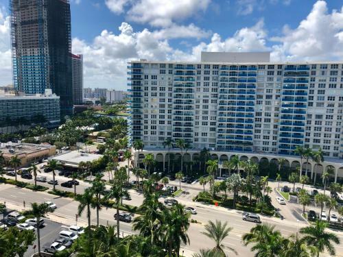 Beautiful Apartments On The Beach At The Tides