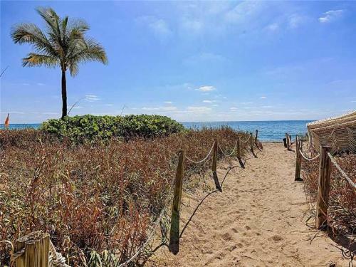 Apartamento 2080 Condominium On The Beach