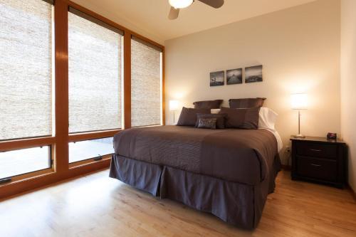 Aloft-river View-ac-5br/2.5ba