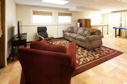 River Delivered-rvr/mt Vw-4br/2b