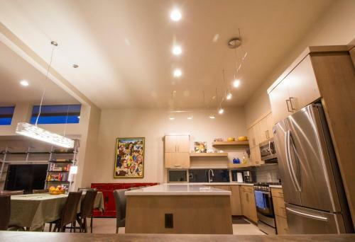 Casa Del Stoke-rvr Vw-ac-3br/3b