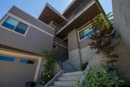 Casa Del Stoke-rvr Vw-ac-3br/3b