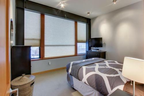 Riverview Loft