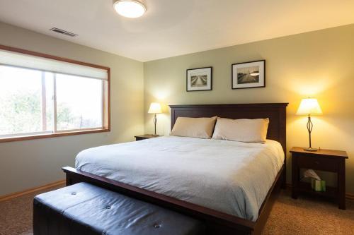 Panorama-rvr/mtn Vw-4br/3ba