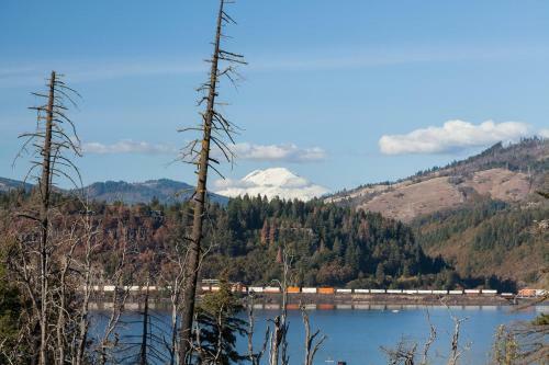 Gorgeview 210-rv/mt Vw-2br/2b