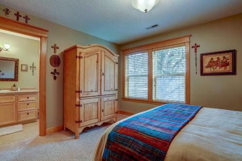 Wanderlust At Hood River