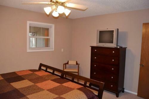 Coronado Courts Townhome 4
