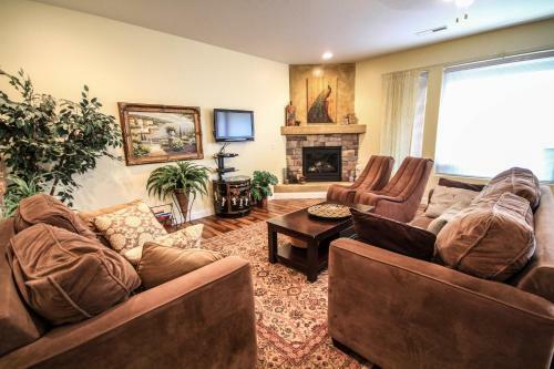 Zensational Four-bedroom House