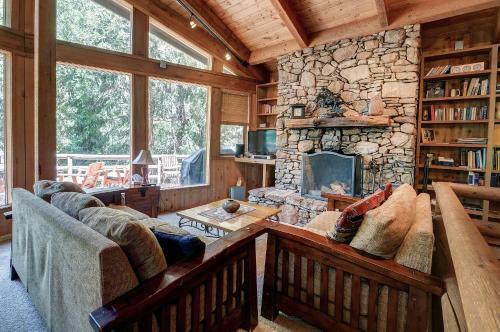 Tahquitz Rock Lodge