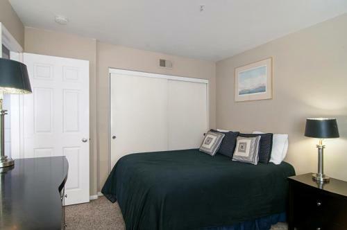Imperial Beach Club 214
