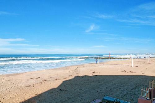 Imperial Beach Club 111