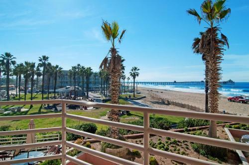 Imperial Beach Club 204